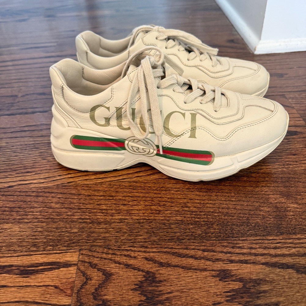 Gucci Sneakers